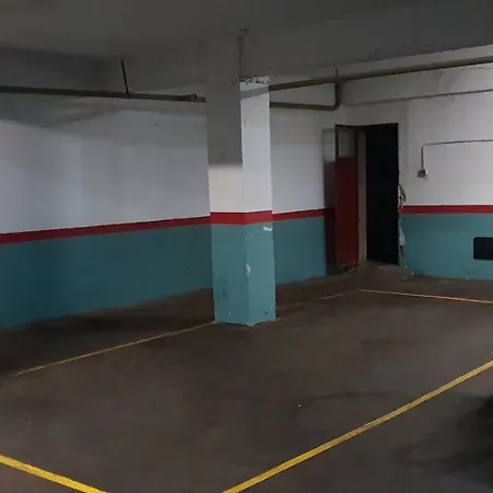 Piso Centro Con Garaje Daire